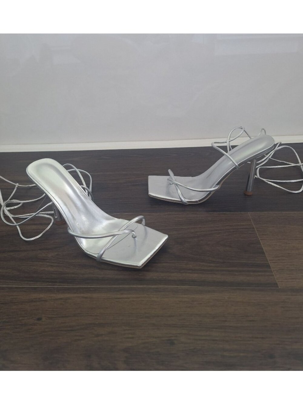💙 Silver Strappy Lace Up Heeled Sandals Square Toe Size 7.5 Stiletto Metallic P
